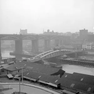 00075 Prints: Print of The Newcastle Swing Bridge