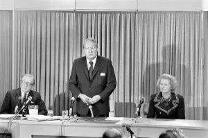 00076 Prints: General Election 1974 Print: Edward Heath at Tory H.Q