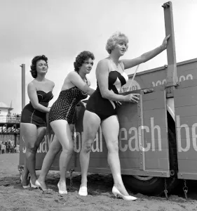 00082 Prints: Marilyn Monroe Contestants Print, Rhyl 1960