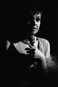 00087 Prints: Judy Garland's Struggled 1969 Talk of the Town Print