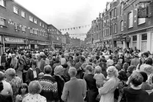 00091 Prints: 100 Years of East Street Market Print: August 1980