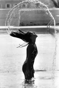 00091 Prints: Miss Italy Pool Print, October 1987
