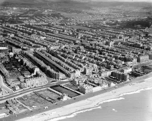 00092 Prints: Aerial view of Hove sea front Print 1926