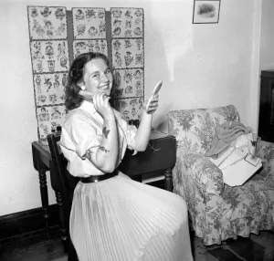 00092 Prints: D.A. Deller at Work in St. Leonards Studio Print, June 1957