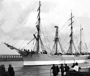 00095 Prints: Print of the Abraham Rydberg Barque Arriving at Blyth Harbour