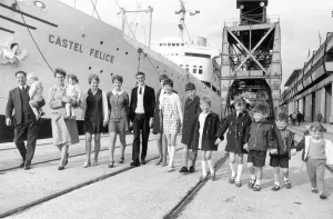 Ten Pound Poms: A Family's Journey to Australia - Print