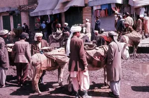 Typical Market Scene in Kabul Print (00134)