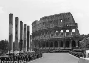 Italy Rome Exterior view of The Colosseum Print (00201)