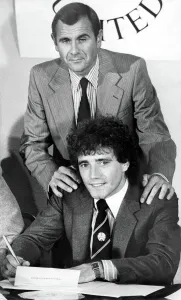 Kevin Keegan Signs for Newcastle United Print (00229)