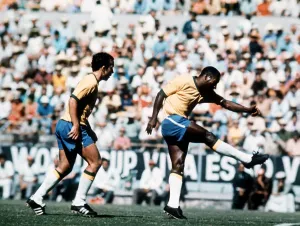 Prints of Pele Brazil 1970 World Cup Brazil Romania football Romania Prints: Pele Brazil 1970 World Cup Print