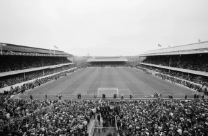 Prints of Highbury Stadium - Football Ground of Arsenal - November 1979 mirrorpix stadium venue atmospheric crowd fans supporters 1970s 0200to0299 Prints: Highbury Stadium Print - Arsenal Football Ground 1979