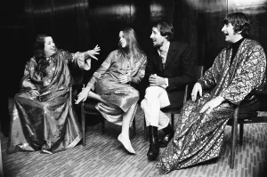 Prints of American singing group The Mamas and the Papas seen here in London, l-r, Cass Elliott, Michelle Gilliam, John Philips and Denny Doherty 0300to0399 Prints: The Mamas and the Papas in London Print, 6th October 1967