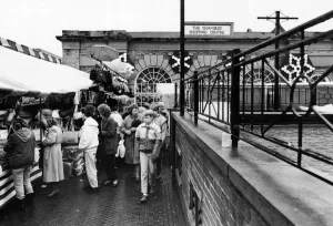 Prints of Stockton Market, with The Shambles backing on to it. 6th December 1988 County Durham Prints: Stockton Market Print - 6th December 1988