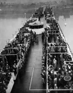Forth Bridge Prints: Kincardine on Forth Bridge Print, 30th October 1936