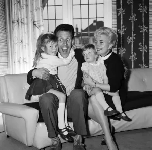 Bruce Forsyth at Home with Family, 30th March 1960 Print