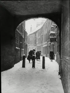 Prints of Picturesque Scene in Prince Street, Hull 1000to1099 Prints: Picturesque Scene in Prince Street, Hull Print (01053)
