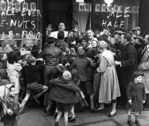 January Sales Frenzy, England 1952 Print (01141)