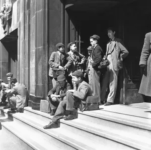 Prints of Boys of the Quintin School 309 Regent Street have their chemistry classes at the London Polytechnic School Westminster Prints: Boys of Quintin School Chemistry Class Print 1954