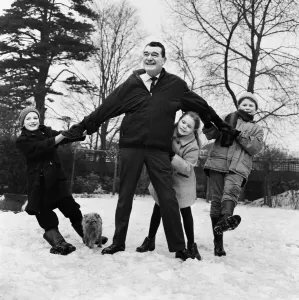 Jack Hawkins with Children Print, 13th January 1963