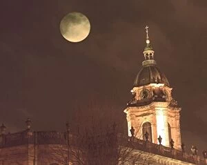 Images Dated 22nd December 1999: The Full Moon, the last of the Century and brightest since 1930 over St Philips Cathedral