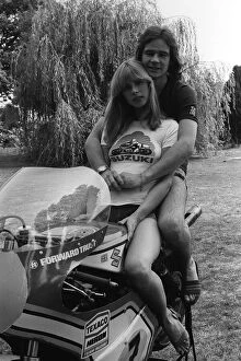 Images Dated 15th August 1976: Motorcycle racer Barry Sheene at home with girlfriend 1976 Stephanie McLean sitting