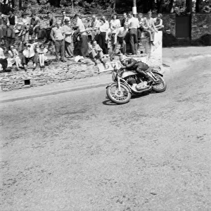 Motorsport. Isle of Man TT Races 1953 Bob Keeler winner of the Senior Clubman' Motorsport. Isle of Man TT Races 1953 Bob Keeler winner of the Senior Clubman'