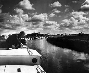 Mr Willian Ball preparing his cabin cruiser for a trip along the Leeds Mr Willian Ball preparing his cabin cruiser for a trip along the Leeds