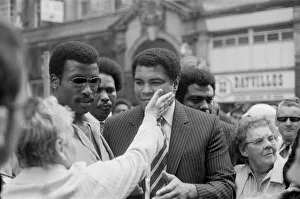 Muhammad Ali meeting supporters on his visit to Birmingham. 9th August 1983 Muhammad Ali meeting supporters on his visit to Birmingham. 9th August 1983