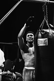 Images Dated 11th February 1973: Muhammad Ali training at Caesars Palace ahead of his non-title fight against Britain
