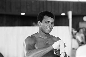 Images Dated 23rd September 1976: Muhammad Ali training at the Hotel Concord in the Catskill Mountain