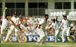 Muttiah Muralitharan celebrates taking wicket August 1998 of Ian Salisbury in Muttiah Muralitharan celebrates taking wicket August 1998 of Ian Salisbury in