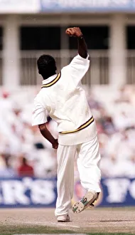 Muttiah Muralitharan Sri Lanka bowling August 1998 against England at the Oval in Muttiah Muralitharan Sri Lanka bowling August 1998 against England at the Oval in