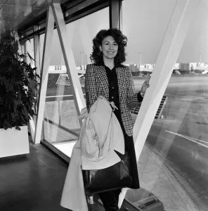 Nanette Newman leaving Heathrow Airport for Paris. 4th March 1980 Nanette Newman leaving Heathrow Airport for Paris. 4th March 1980