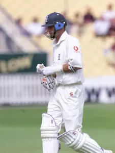 Nasser Hussain gets out by SIMON DOULL v New Zealand Nasser Hussain gets out by SIMON DOULL v New Zealand