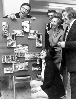 Norman Wisdom made a visit to Hinckley to see how work was progressing with the town' Norman Wisdom made a visit to Hinckley to see how work was progressing with the town'