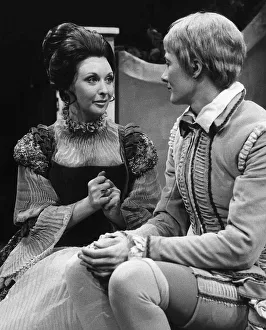 Nyree Dawn Porter actress stars in production of Shakespeares Twelfth Night Nyree Dawn Porter actress stars in production of Shakespeares Twelfth Night