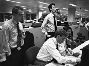 Office scenes: City businessmen. June 1987 P006537 Office scenes: City businessmen. June 1987 P006537