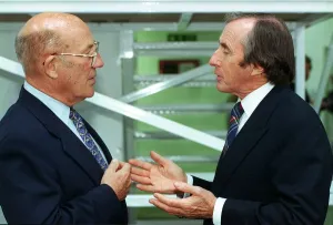 Opening of Stewart Grand Prix's new HQ June 1998Jackie Stewart chats to his old Opening of Stewart Grand Prix's new HQ June 1998Jackie Stewart chats to his old