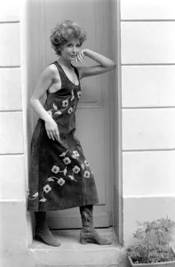 Paris fashions: Pix taken at Torrente: - Brigitte in brown suede dress arrive with beige Paris fashions: Pix taken at Torrente: - Brigitte in brown suede dress arrive with beige
