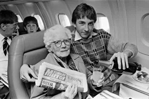 Images Dated 2nd April 1986: Passengers on a Concorde. 2nd April 1986