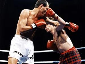 Pat Clinton boxer punches Isidro Perez on the nose at the Kelvin Hall world title fight Pat Clinton boxer punches Isidro Perez on the nose at the Kelvin Hall world title fight