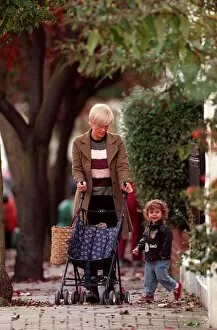 Images Dated 7th November 1998: Paula Yates TV Presenter November 1998 Walking near her home in London with her