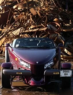 Images Dated 29th October 1998: Plymouth Prowler October 1998 Convertible roadster maroon paintwork