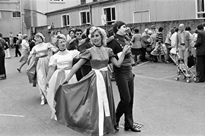 Polish Dancers, London Road, Reading, June 1980 Polish Dancers, London Road, Reading, June 1980