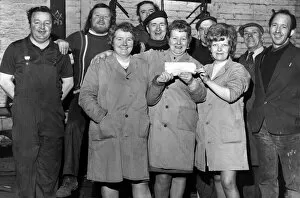 Images Dated 24th March 1975: Pools syndicate at Carron companys Mungal Foundry Warehouse in Falkirk Scotland
