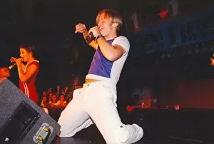 Images Dated 11th May 1995: Pop group Deuce perform in the Radio One Massive Music Tour at the Mayfair Ballroom
