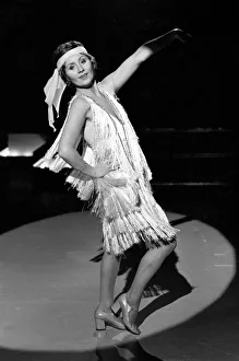 Pop Singer Lulu performing on stage. February 1975 75-00909-007 Pop Singer Lulu performing on stage. February 1975 75-00909-007