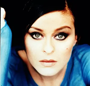 Portrait of pop singer Lisa Stansfield, wearing blue top. Circa 1993 Portrait of pop singer Lisa Stansfield, wearing blue top. Circa 1993