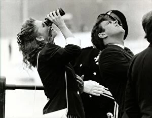 Images Dated 22nd June 1986: Prince Andrew and fiancee Sarah Ferguson on the Isle of Wight Looking up with