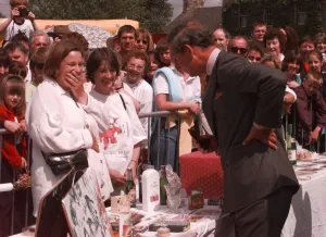 Prince Charles at Fair May 1998 meeting stall holders at the Tetbury Woolsack Fayre Prince Charles at Fair May 1998 meeting stall holders at the Tetbury Woolsack Fayre